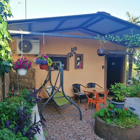 فيلا Little Garden House غييكا المظهر الخارجي الصورة